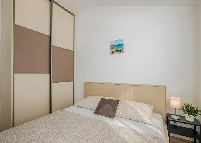 Adria Apartment *